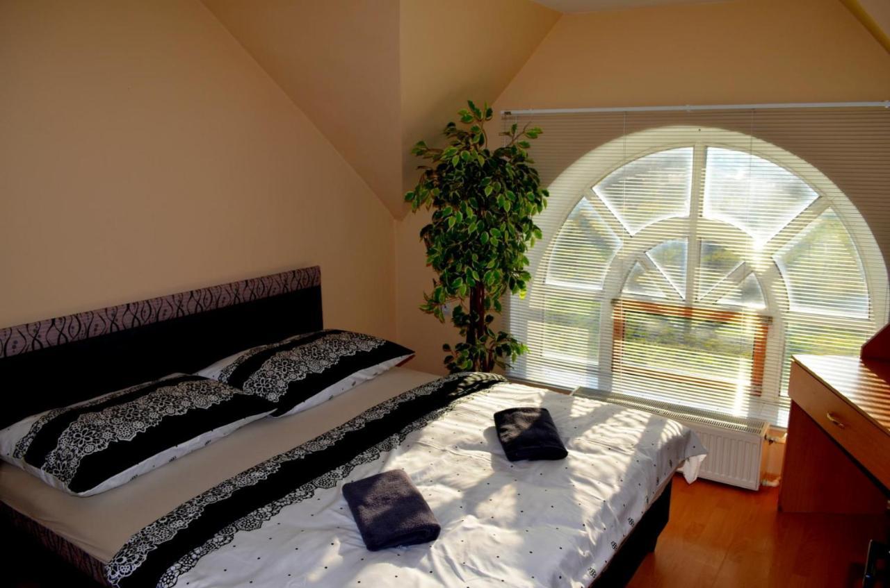 Apartmany Riviera A Chalupa Riviera Liptov, Bešeňová Exterior foto