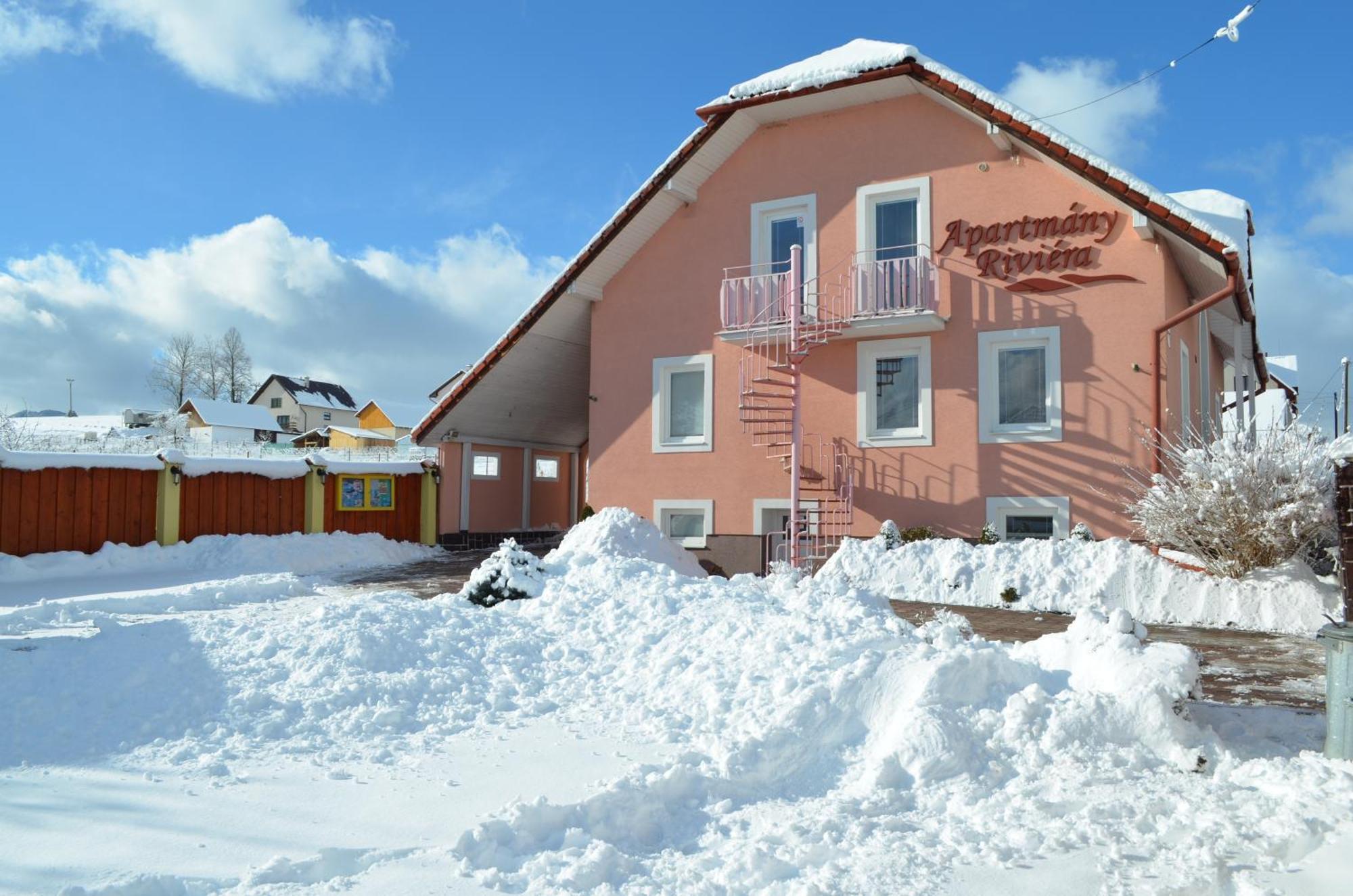 Apartmany Riviera A Chalupa Riviera Liptov, Bešeňová Exterior foto